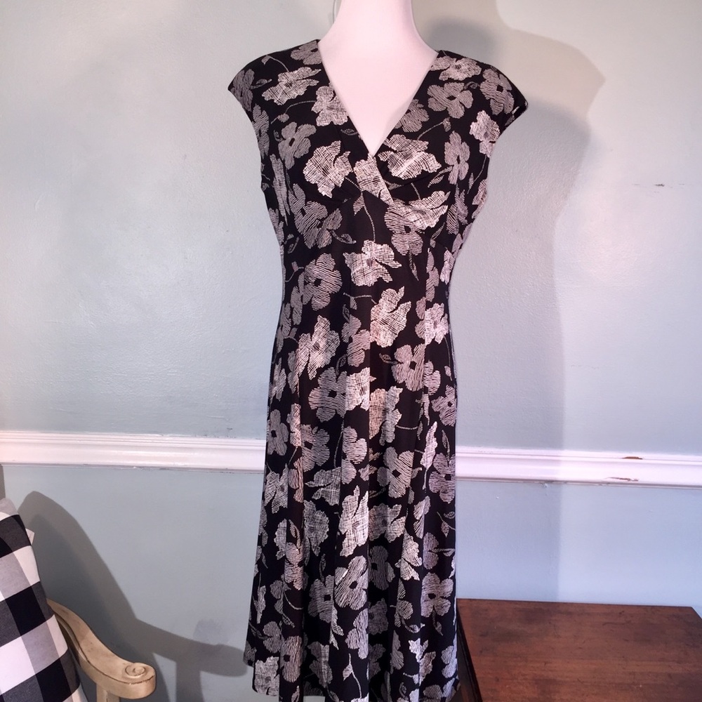 CHAPS Sleeveless Dress